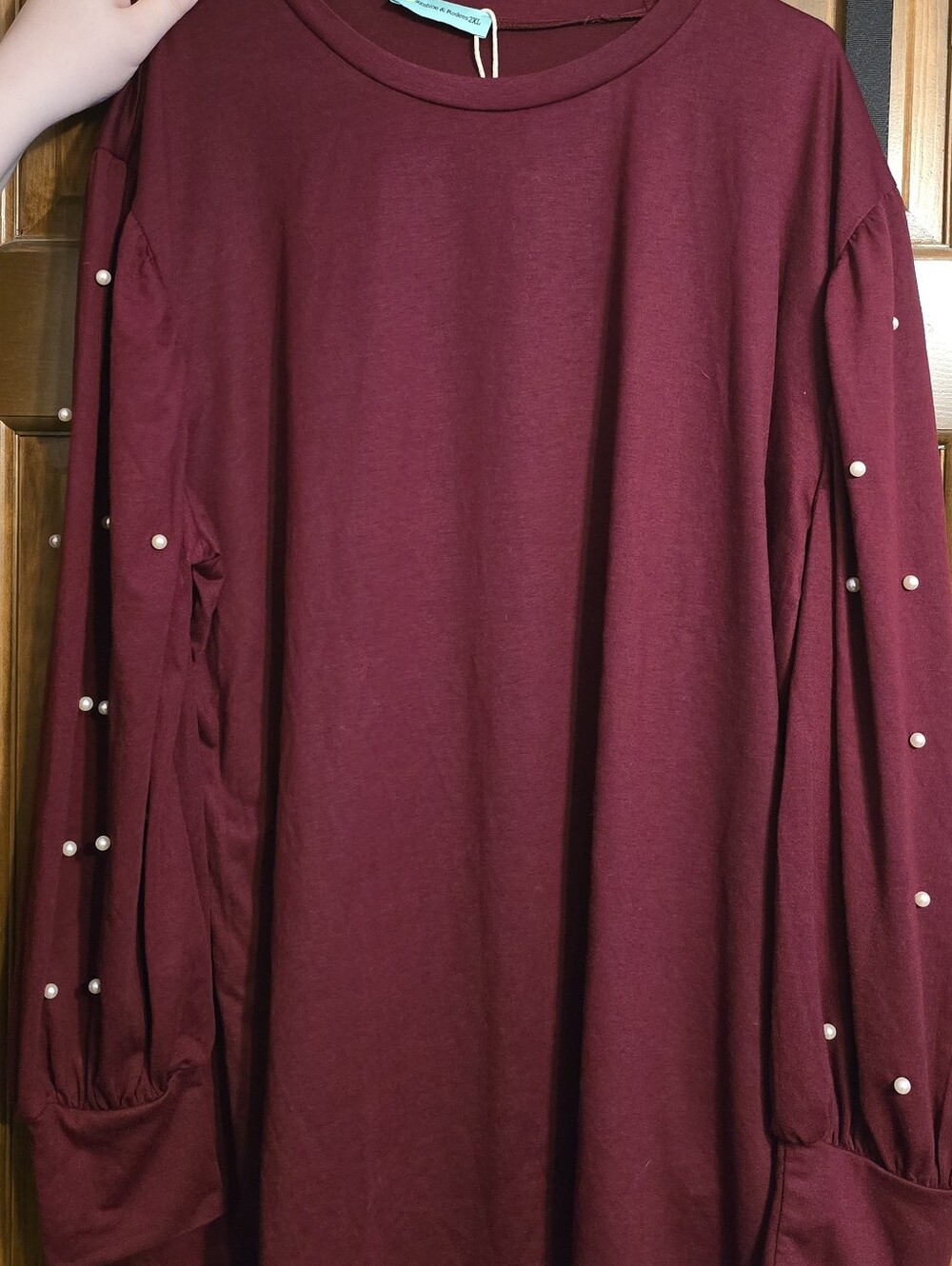 Women's Pearl-Accent Long Sleeve Blouse in Burgundy
